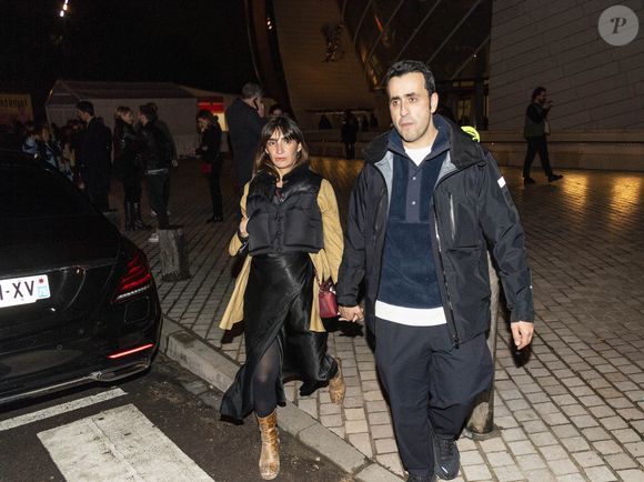 Exclusif - Jonathan Cohen et sa compagne Giulietta Canzani Mora Dj Piu Piu (enceinte) - Les célébrités au concert de Jay Z à la fondation Louis Vuitton à Paris, France, le 14 avril 2023. © Da Silva-Perusseau/Bestimage