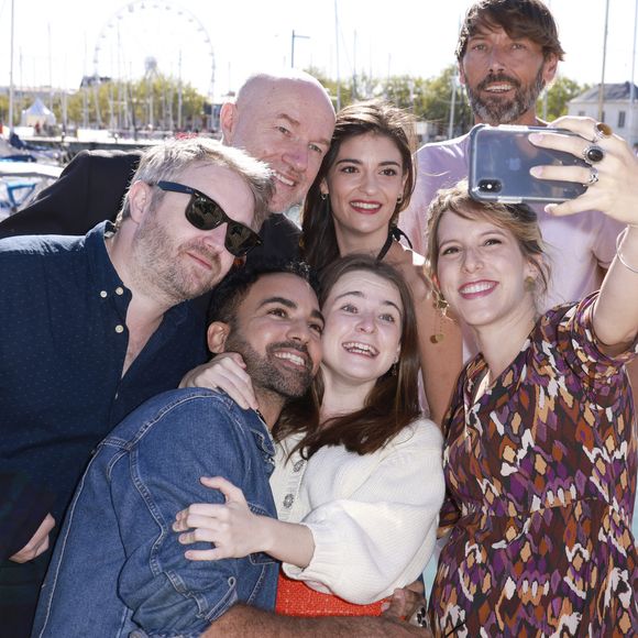 Thibaud Vaneck, Pierre Martot, Eleonore Sarrazin, , Laurent Kérusoré, 
Joakim Latzko, Marie Mallia, Léa François
Le festival de fiction TV de La Rochelle samedi 17 septembre 2022. © Christophe Aubert via Bestimage