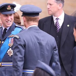 Le prince William, duc de Cambridge, le prince Harry, duc de Sussex et Meghan Markle, duchesse de Sussex (habillée en Dior Haute Couture par Maria Grazia Chiuri) - Arrivées de la famille royale d'Angleterre à l'abbaye de Westminster pour le centenaire de la RAF à Londres. Le 10 juillet 2018 (Agence / Bestimage).