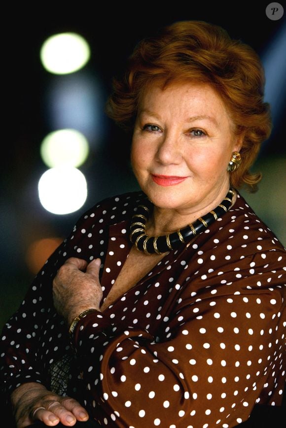 Exclusif. Nadine de Rothschild photographiée à Paris, France, en avril 2007. Photo by VIM/ABACAPRESS.COM