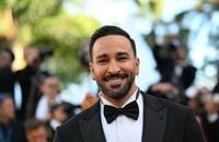 Adil Rami au Festival de Cannes : "La sécurité me fait rentrer même si je suis pas sur la liste"
Ode - YouTube

Adil Rami - Montée des marches du film "La Vénus Electrique" lors du 79ème Festival International du Film de Cannes. © Rachid Bellak/Bestimage