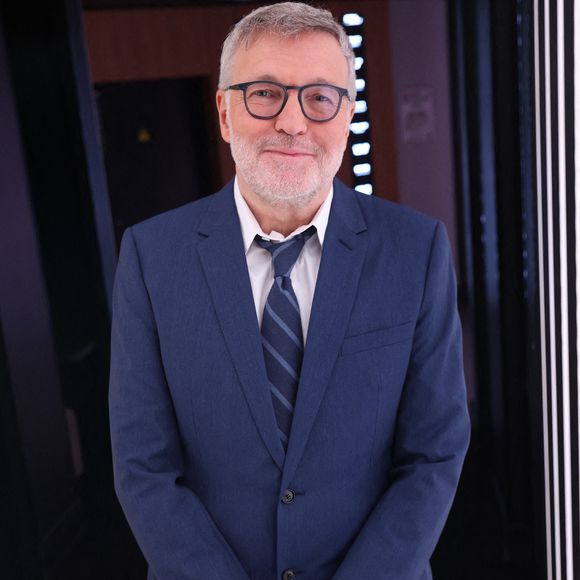 Le présentateur de télévision et animateur de radio français Laurent Ruquier présente sa nouvelle émission sur la chaîne BFMTV, intitulée « Le 20H de Ruquier », à Paris, en France, le 25 septembre 2023. Photo de Jérôme Dominé/ABACAPRESS.COM