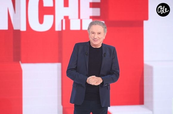 Exclusif - Michel Drucker lors de l'enregistrement de l'émission Vivement dimanche au studio Rive gauche, présentée par M.Drucker, diffusée sur France 3 le 21 juin 2026, à Paris, France, le 20 mai 2026. © Guillaume Gaffiot/Bestimage