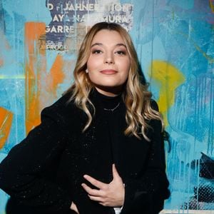 Exclusif - Santa (Samanta Cotta, chanteuse du groupe Hyphen Hyphen) - Backstage - Enregistrement de l'émission "La fête de la Chanson française" au Dôme à Paris, présentée par L.Thilleman et A.Manoukian, et diffusée le 22 décembre sur France 3
© C.Clovis-P.Perusseau / Bestimage
