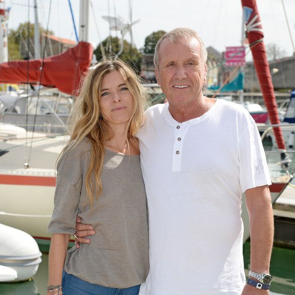 L'inoubliable interprète de Commissaire Moulin a une première fille, Samantha...

Yves Renier et sa fille Samantha Renier présents au 17e Festival de la fiction TV à La Rochelle, France, le 12 septembre 2015. Photo de Pascal Baril/Planete Bleue/ABACAPRESS.COM