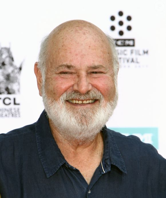 Rob Reiner - Carl Reiner et son fils Rob Reiner laissent leurs empreintes sur le ciment lors d'une cérémonie au théâtre Chinese à Hollywood, le 7 avril 2017. FAMEFLYNET / BESTIMAGE