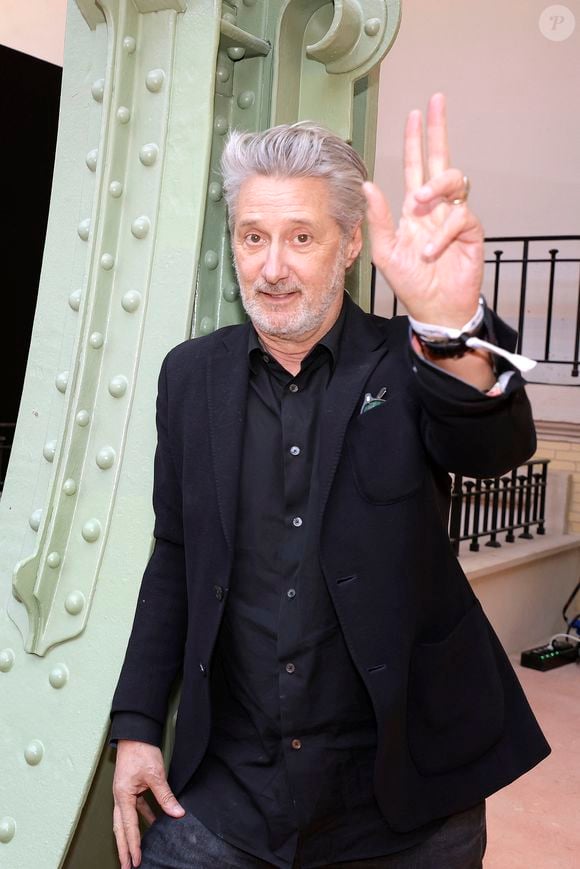 Antoine De Caunes - 3ème prix Gotlib recompensant la BD Humoristique créé par Ariane Gotlieb en 2023 à Paris.
Le 12 avril 2025.
© Cedric Perrin / Bestimage