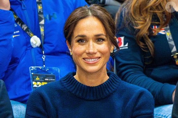Le prince Harry, duc de Sussex et Meghan Markle, duchesse de Sussex, assistent à un match de basketball en fauteuil lors des "Invictus Games Vancouver Whistler 2025" à Vancouver, le 9 février 2025.  © Backgrid USA / Bestimage
