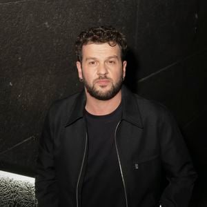 Claudo Capéo en backstage de l'enregistrement de l'émission "La fête de la chanson française - 20 ans d'émotions" présentée par L.Thilleman et A.Manoukian, et diffusée le 17 avril sur France 3 à Paris, France, le 9 décembre 2025. © Jack Tribeca/Bestimage