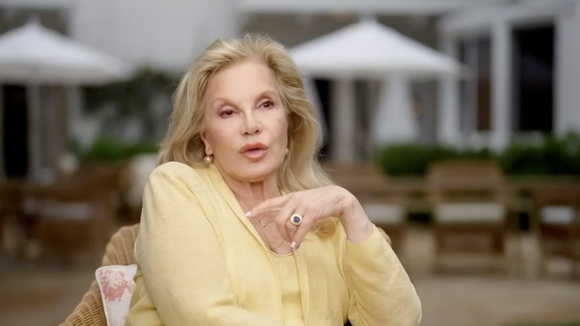 Sylvie Vartan : Sa villa blanche et lumineuse où elle s'est installée avec David Hallyday après la fin de son histoire avec Johnny Hallyday
