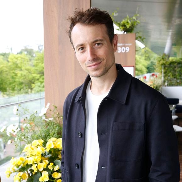 Hugo Clément (Journaliste) au déjeuner dans la loge de France TV lors des Internationaux de France de Tennis de Roland Garros 2024 - Jour 6 à Paris, France, le 31 mai 2024. © Bertrand Rindoff/Bestimage