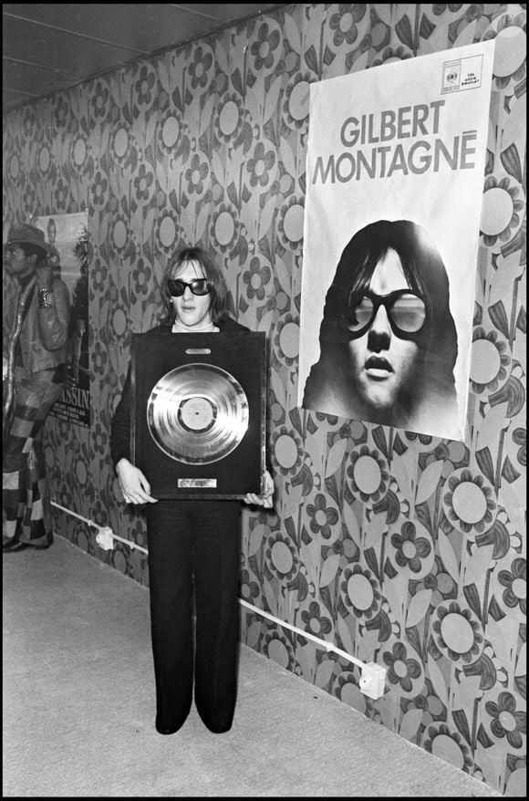 Herbert Léonard a aussi confié que Johnny Hallyday l'avait laissé tomber au profit de Gilbert Montagné.

Gilbert Montagné en 1972
©AGENCE / BESTIMAGE