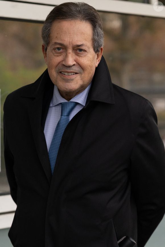 A savoir Georges Fenech

Exclusif - Georges Fenech - Les célébrités arrivent à l'enregistrement de l'émission "Vivement Dimanche" aux studios Rive Gauche à Paris, diffusée le 21 décembre 2025 sur France 3.
© Julien Sarkissian / Bestimage