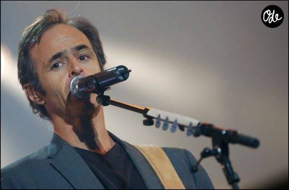 Cependant, Jean-Jacques Goldman a refusé d'apparaître sur scène à ses côtés

Jean-Jacques Goldman aux Francofolies de La Rochelle en 2004.
© AGENCE / BESTIMAGE
