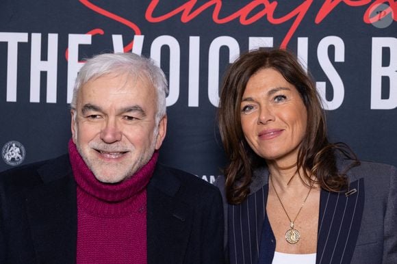 Le père de quatre filles (Morgane, Tiphaine, Faustine et Lou-Elise), issues d'un premier mariage dont on ignore tout, avait déjà évoqué sa compagne sur X dans un tendre tweet 

Pascal Praud, Catherine Bancarel assistent au spectacle The Voice Is Back - 110e anniversaire de Franck Sinatra à la Salle Pleyel le 22 novembre 2025 à Paris, France. Photo par Nasser Berzane/ABACAPRESS.COM