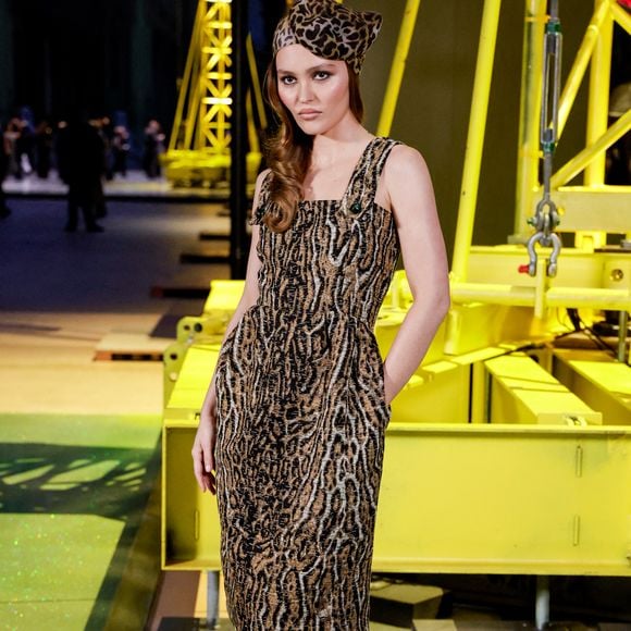 Lily-Rose Depp au photocall du défilé Chanel Collection Femme Prêt-à-Porter Automne/Hiver 2026-2027 lors de la Fashion Week de Paris (PFW) au Grand Palais, à Paris, France, le 9 mars 2026. © Olivier Borde/Bestimage