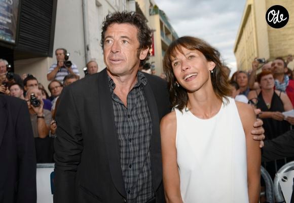 Elle rappelle qu’elle n’avait pas réagi à l’époque à la phrase du chanteur et met en garde contre les images ou propos « sortis de leur contexte ».

Patrick Bruel et Sophie Marceau - Avant-première du film "Tu veux ou tu veux pas" lors de l’ouverture du 7ème Festival du Film Francophone d'Angoulême, le 22 août 2014.