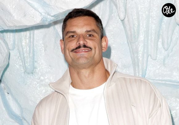 Florent Manaudou venait d'y obtenir son premier grand rôle en incarnant le personnage principal de la saison 2.

Florent Manaudou - Avant-première du documentaire "Kaizen" au Grand Rex à Paris le 13 Setpembre 2024. © Coadic Guirec / Bestimage