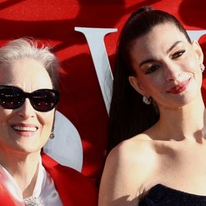 Le 22 avril 2026, Londres, Royaume-Uni : Meryl Streep et Anne Hathaway assistent à la première européenne du film Le diable s'habille en Prada 2 au Vue and Cineworld, Leicester Square à Londres. (Crédit image : © Fred Duval/SOPA Images via ZUMA Press Wire)