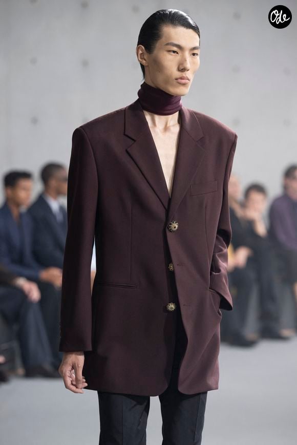 Défilé de mode homme Saint Laurent Printemps/Eté 2027 dans le cadre de la Fashion Week de Paris le 23 juin 2026.

© Bestimage