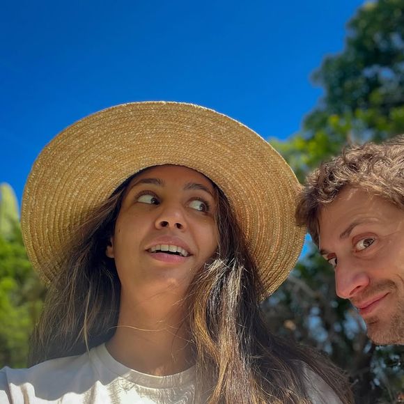 L'ancienne reine de beauté élue en 2009 et son mari ont décidé de l'appeler Nathanel. 

Chloé Mortaud, instagram mai 2024