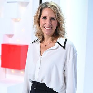 Un combat qu'elle a réaffirmé dans La Provence à quelques jours de la célébration de la journée mondiale de l'océan.

Maud Fontenoy à l'enregistrement de l'émission "Vivement Dimanche" au Studio Gabriel à Paris le 16 novembre 2022 © Guillaume Gaffiot / Bestimage