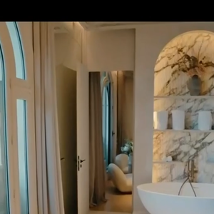 Ancienne propriété de Cyril Hanouna, captures d'écrans TBT9