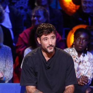 Actuellement en pleine tournée, Jérémy Frérot n'est pas au bout de ses surprises. 

Exclusif - Jérémy Frérot - Enregistrement de l'émission "La Boîte à Secrets N°20" dans les studios de la Cité du Cinéma à Saint-Denis, présentée par F.Bollaert sur France 3
© Christophe Clovis / Bestimage