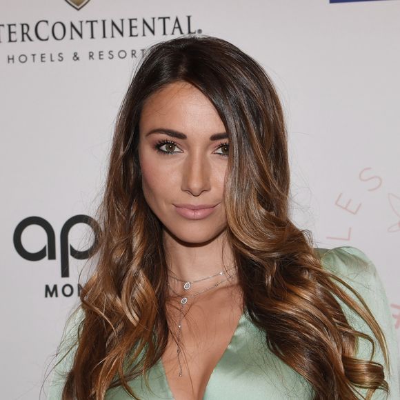 Et d'ajouter encore marquée : "C’est beaucoup en dix jours ! C’est là qu’on voit qu’on a puisé partout."

Delphine Wespiser, miss France 2012 lors du gala de l'association "Les bonnes fées" à l'InterContinental Paris le 14 juin 2022.

© Rachid Bellak / Bestimage