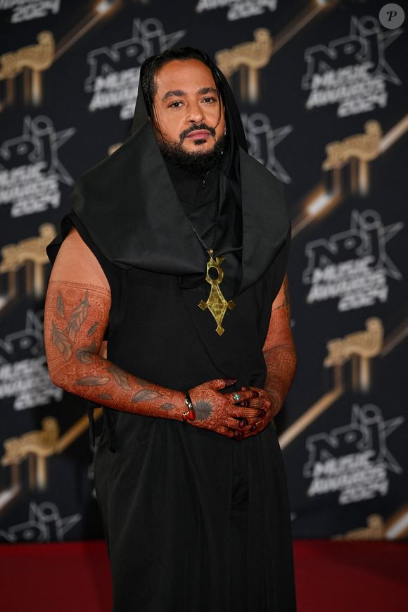 Slimane - Photocall de la 26ème édition des NRJ Music Awards au palais des festivals de Cannes, le 1er novembre 2024.
© Bebert / Guignebourg / Bestimage