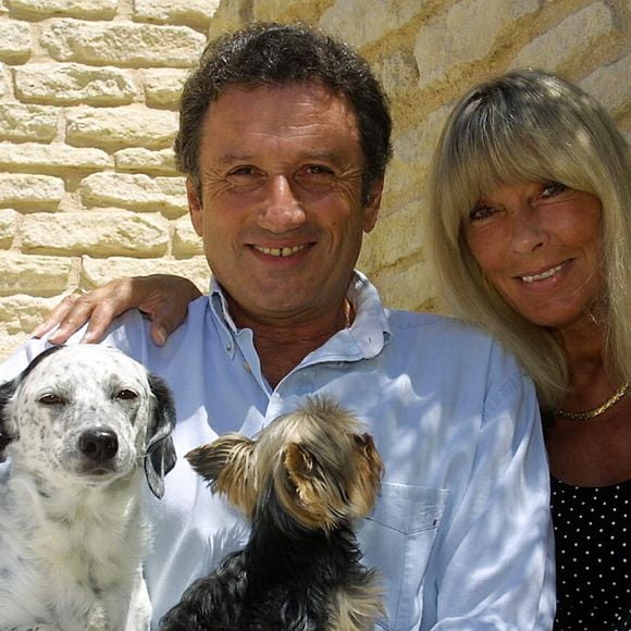 Archives - Rencontre avec Michel Drucker et sa femme Dany Saval et leurs chiens. Le 22 juillet 2001