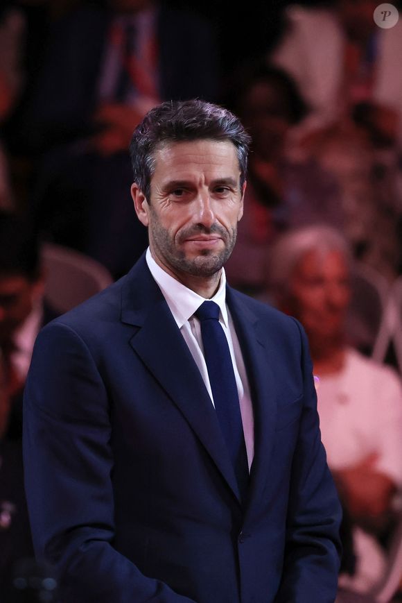 A la veille de la cérémonie d’ouverture des Jeux Olympiques et Paralympiques de Paris 2024, Tony ESTANGUET, Président de Paris 2024 participe au Sommet « Sport pour le Développement durable », au musée du Louvre, à Paris, France le 25 juillet 2024. © Stéphane Lemouton/Bestimage