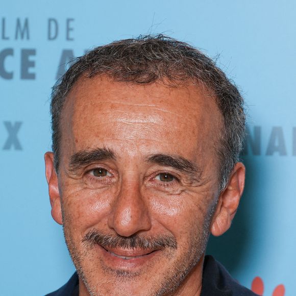 Elie Semoun assiste à l'avant-première du film 'La Famille Hennedricks' au Cinéma Pathe Beaugrenelle le 18 juin 2024 à Paris, France. Photo par Nasser Berzane/ABACAPRESS.COM
