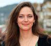 Il l'a obligée à obtenir des diplômes avant de se lancer dans le cinéma.

Nelly Auteuil sur le tapis rouge de la cérémonie de clôture du 38ème festival du film de Cabourg, France, le 15 juin 2024. Les Journées romantiques du 38ème Festival du film de Cabourg (Calvados) auront lieu du 12 au 16 juin. © Coadic Guirec/Bestimage