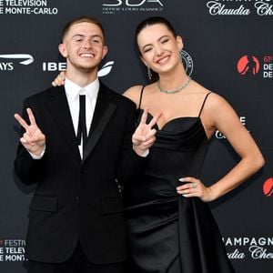 info - Elsa Bois et Michou se séparent - Michou et Elsa Bois au photocall de la cérémonie d'ouverture de la 61ème édition du Festival de Télévision de Monte-Carlo au Grimaldi Forum, à Monaco, le 17 juin 2022. © Bruno Bebert/Bestimage
