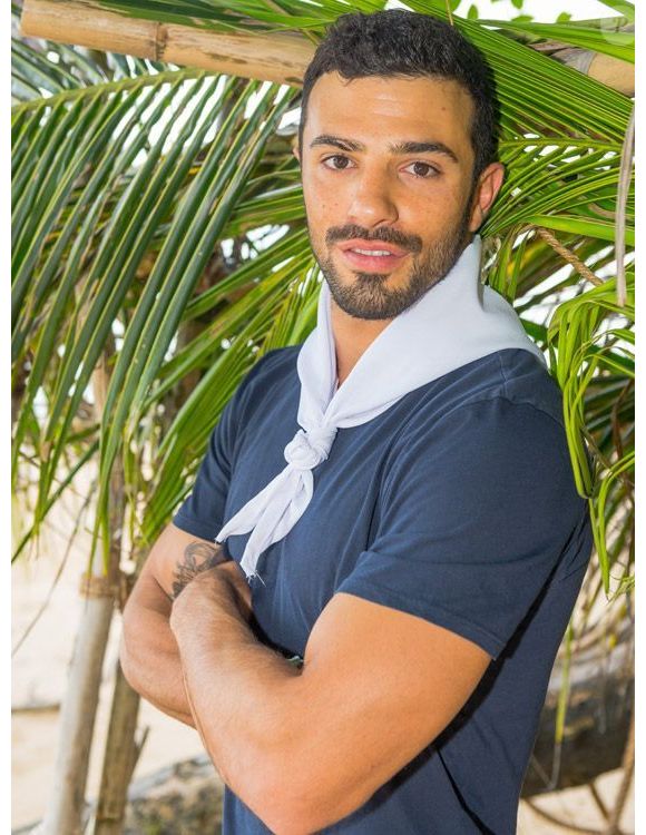 Romain participe à Koh-Lanta 2016.