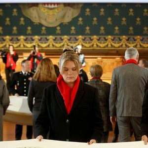 La princesse Stéphanie de Monaco et sa fille Camille Gottlieb assistent au déploiement des courtepointes à l'occasion de la journée mondiale de lutte contre le SIDA avec Fight Aids Monaco au musée océanographique de Monaco le 1er décembre 2025. @Jean-François Ottonello / Nice Matin / Bestimage