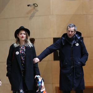 Marion Cotillard et son compagnon Guillaume Canet - Les célébrités viennet rendre hommage à Agnès Varda à la Cinémathèque française avant ses obsèques au cimetière du Montparnasse à Paris le 2 avril 2019. 
Crédit : AGENCE / BESTIMAGE