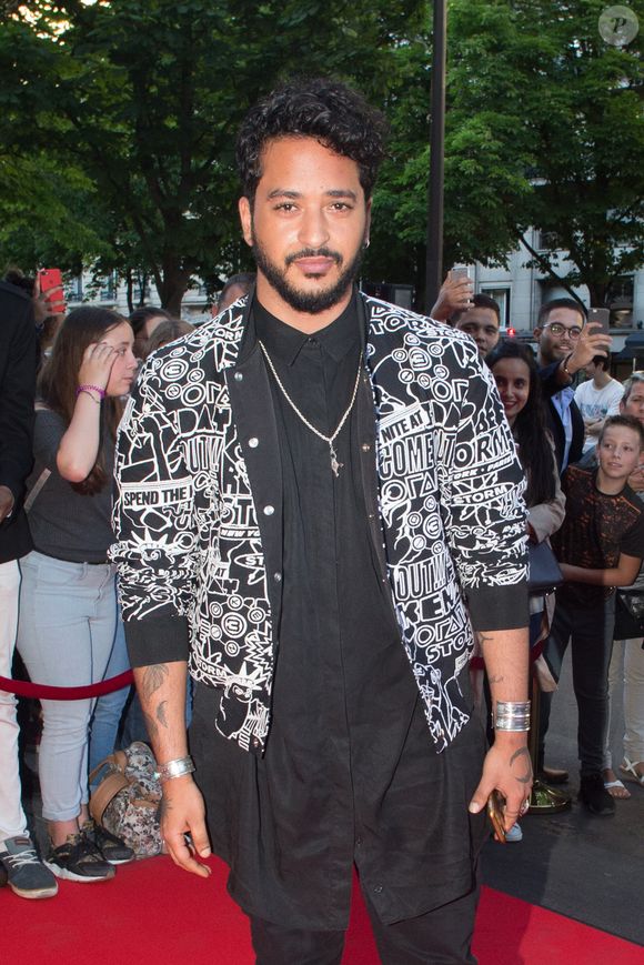 Slimane (Slimane Nebchi) arrive au dîner de la 8ème édition du "Global Gift Gala" à Paris, le 16 mai 2017.

Agence / Bestimage