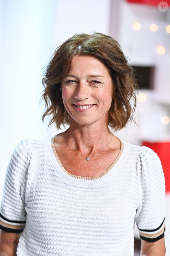 Exclusif - Carole Gaessler - Enregistrement de l'émission Vivement dimanche au studio Gabriel, présentée par M.Drucker et diffusée sur France 3 le 15 octobre 2023.
© Guillaume Gaffiot / Bestimage