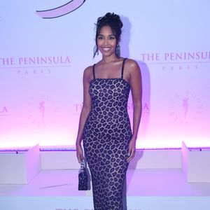 Clémence Botino - Soirée de gala du 10ème anniversaire de l’association "Les Bonnes Fées" à l’Hôtel The Peninsula Paris le 8 octobre 2025. The Peninsula Paris renouvelle son soutien dans la campagne Octobre Rose au côté de l’artiste G.Sardin.
 © Rachid Bellak/Bestimage