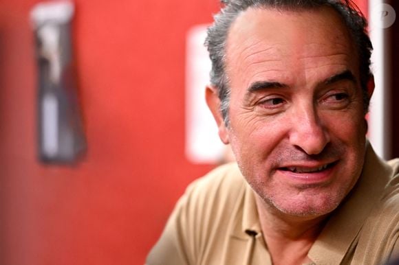 Exclusif - Jean Dujardin, ému, au cinéma Jean Paul Belmondo à Nice, le 7 octobre 2025. © Bruno Bebert / Bestimage