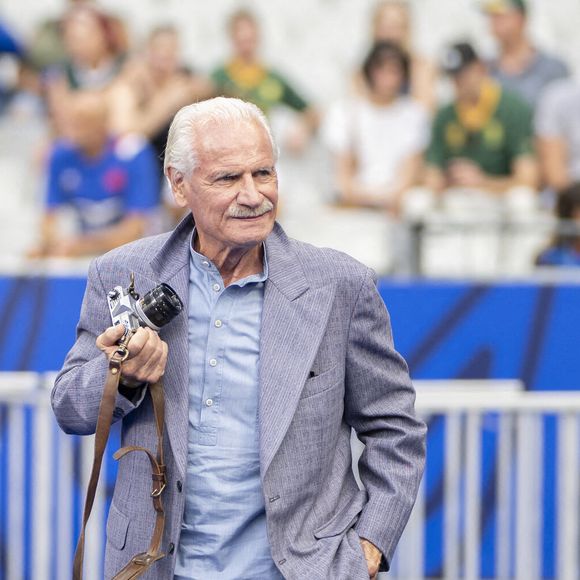 Yann Arthus Bertrand participe à la cérémonie d'ouverture de la Coupe du monde de rugby France 2023 avant le match de la poule A entre la France et la Nouvelle-Zélande au Stade de France à Saint-Denis, en banlieue parisienne, le 8 septembre 2023. Photo par Eliot Blondet/ABACAPRESS.COM
