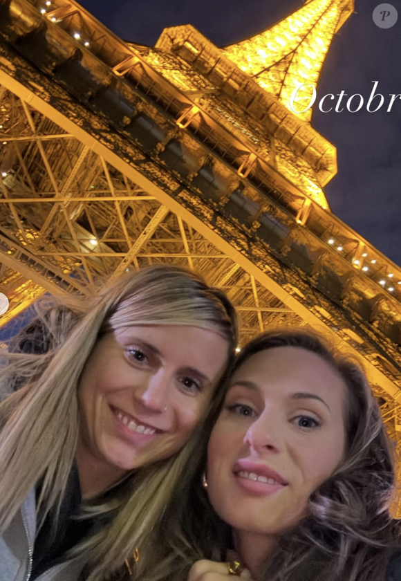 Des réactions qui ont fait chaud au coeur de la principale interéssée, laquelle a réagi après coup en story. 

Camille Santoro sur Instagram pour annoncer son couple avec une femme.