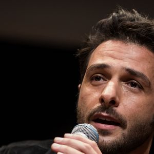 Maxim Nucci ((compositeur et réalisateur) lors de la conférence de presse pour la sortie de l'album "Mon pays c'est l'amour" de Johnny Hallyday dans les locaux de Warner Music France à Paris le 15 octobre 2018. © Cyril Moreau / Bestimage