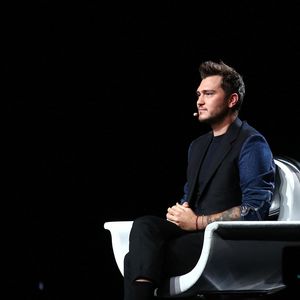 Sa compagne s'appelle Charlotte, comme son ex-femme

Exclusif - Jeff Panacloc - Enregistrement de l'émission "La Chanson secrète 9" à la Seine musicale à Paris, diffusée le 27 novembre sur TF1 à 21h05. © Gaffiot-Moreau / Bestimage