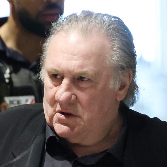 Le tribunal de Paris a rendu son verdict concernant Gérard Depardieu
Gérard Depardieu -  Arrivées au procès de Gérard Depardieu pour agressions sexuelles sur deux femmes lors d'un tournage de film en 2021, au tribunal correctionnel de Paris.

© Clovis / Guignebourg / Bestimage