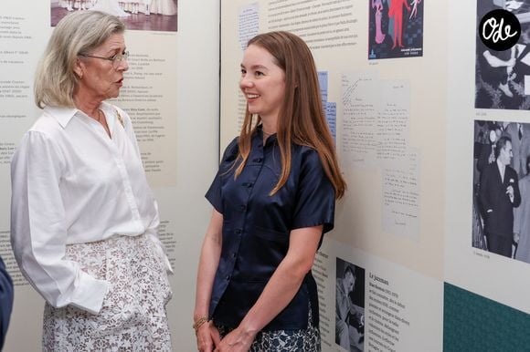 "Low cortisol!!", a-t-elle écrit en légende de cette publication.

Caroline de Hanovre et Alexandra de Hanovre - Visite de l’exposition "Le mariage du siècle" au palais Princier de Monaco, le 17 juin 2026.

© Jean-Charles Vinaj/Pool Monaco/Bestimage