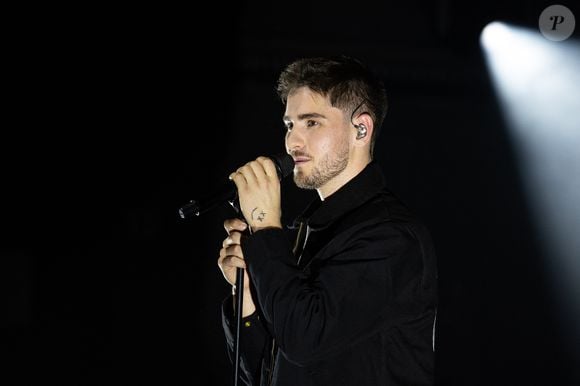Exclusif - Concert de Julien Lieb (finaliste de la Star Academy 2023) à La Cigale à Paris, le 24 septembre 2025. Dans son premier album, "Naufragé", à paraître le 26 septembre 2025, l'artiste raconte ses difficultés et sa renaissance musicale. 
© Jérémy Melloul / Bestimage