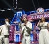 Cet événement fait suite aux récents problèmes de santé d'Anouk et de Bastiaan.

Candice, Pierre, Julien, Djebril, Héléna, Lénie et Axel font leur entrée sur scène lors du concert de la Star Academy à Lyon, France, le 15 mars 2024. © Sandrine Thesillat/Panoramic/Bestimage